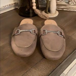 Taupe Mules 🌵